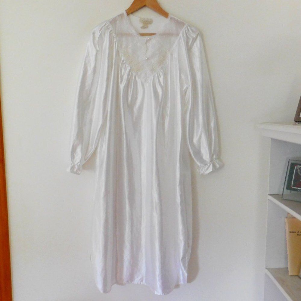 Vintage Sears Nightgown Ivory Satin Lace Beads‎ Embroidery Size Medium Cachet